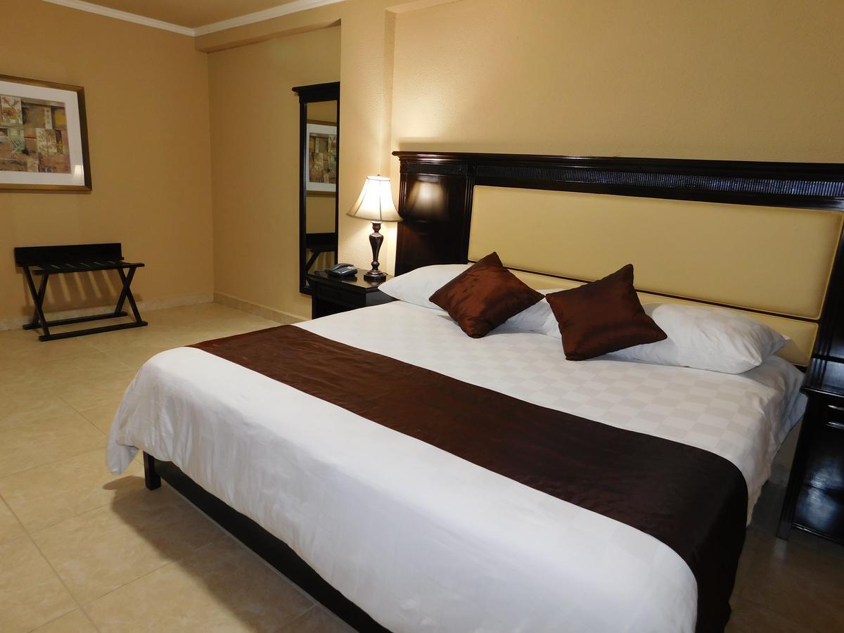 Hotel Gran Via Panama ダビッド エクステリア 写真